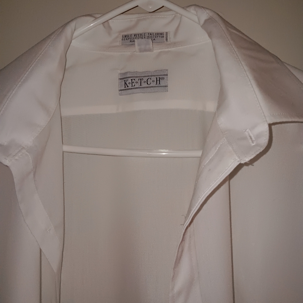 Kenneth Cole Men's Classic White Button-Down Shirt